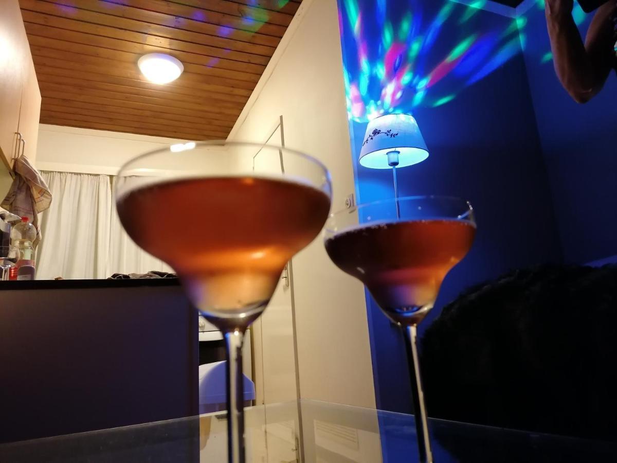 Au Repos De Zoe Villa Waulsort Bagian luar foto