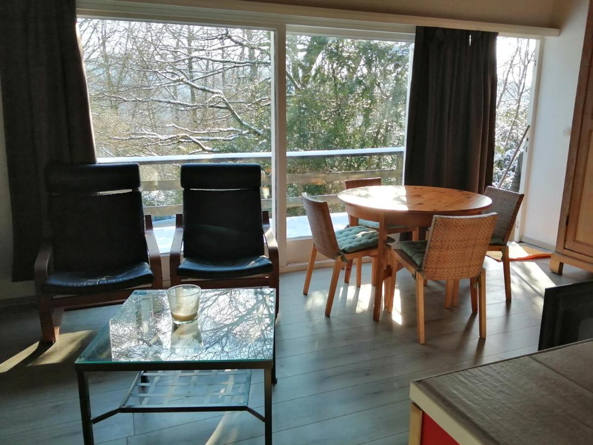 Au Repos De Zoe Villa Waulsort Bagian luar foto