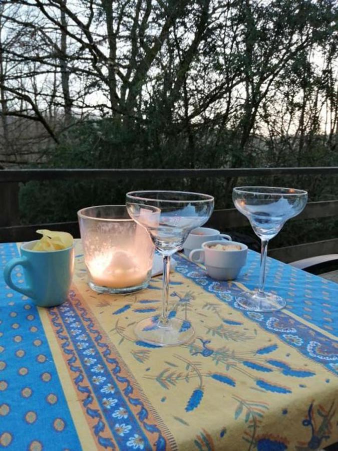 Au Repos De Zoe Villa Waulsort Bagian luar foto