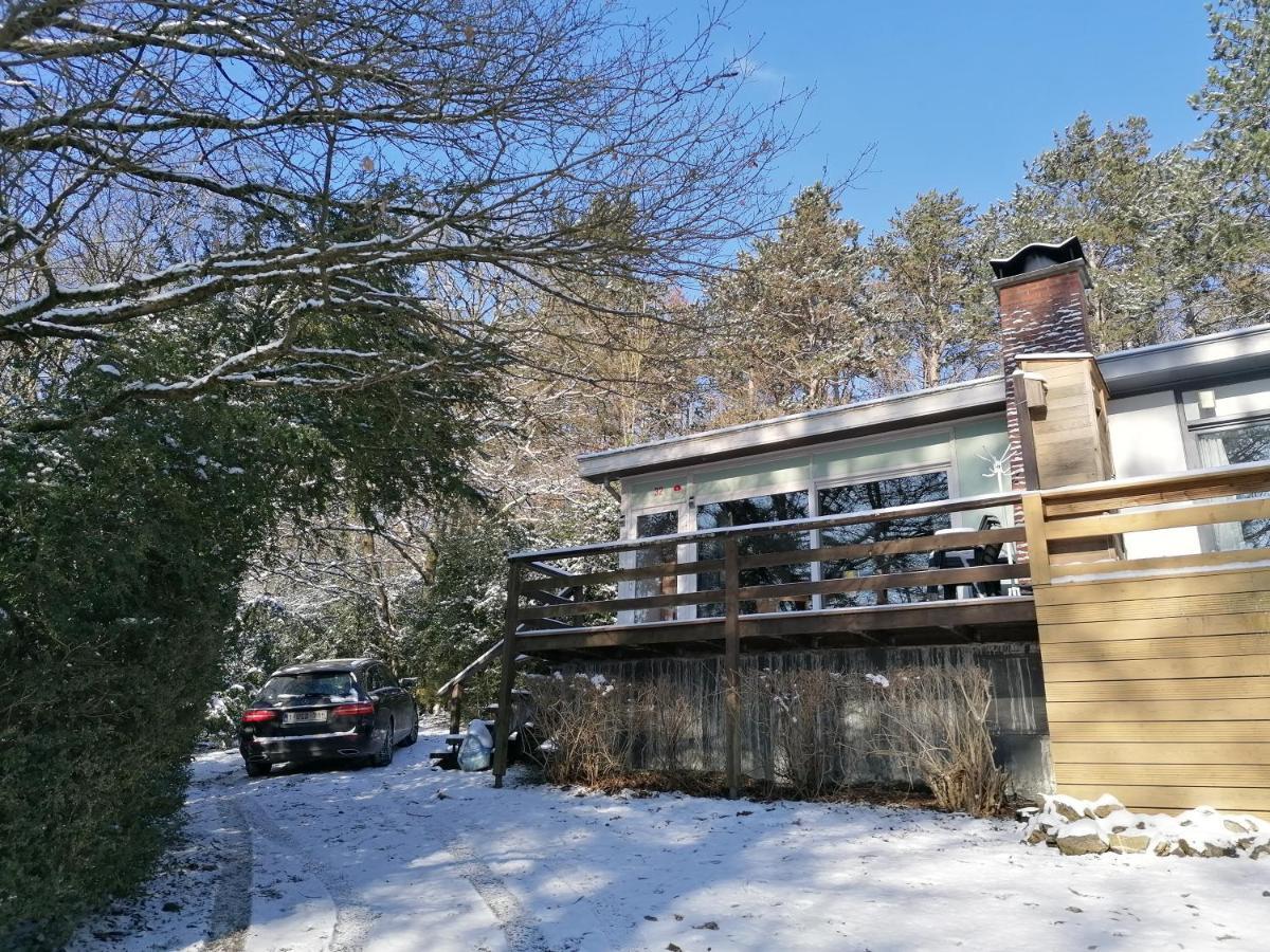 Au Repos De Zoe Villa Waulsort Bagian luar foto